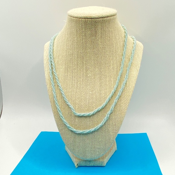 Vintage Mint Green Seed Bead 46" Super Long Twist Necklace - Picture 9 of 10